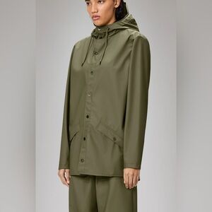 Rains Unisex Jacket Sz. L in Olive Green